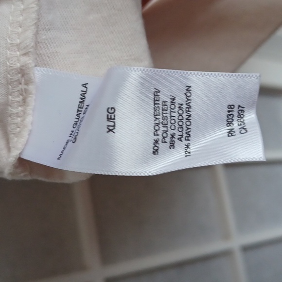 Lucky Brand Men's T-shirt - Picture 9 of 11